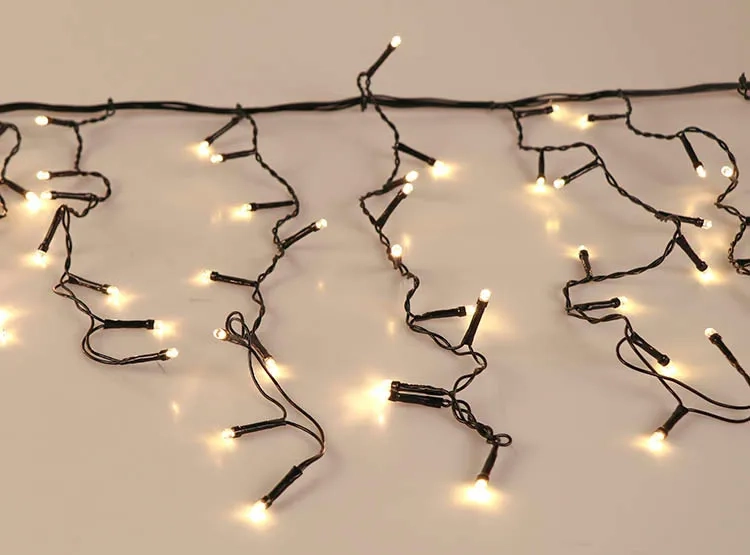 LUCES DE NAVIDAD RIPLEY HOME CASCADA CÁLIDO 300 LED - 1