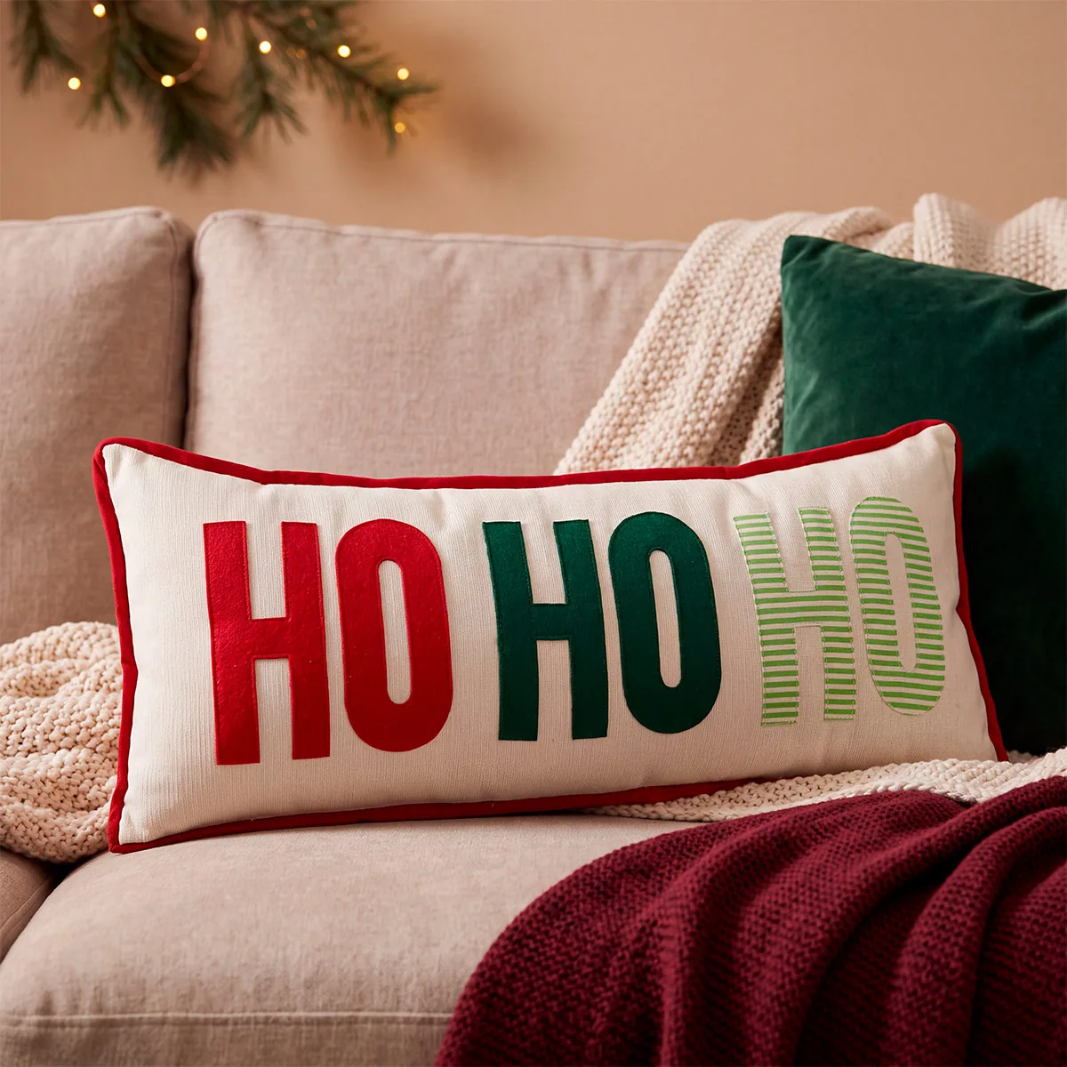 COJÍN NAVIDEÑO RIPLEY HOME HOHOHO 63X25 CM - 1