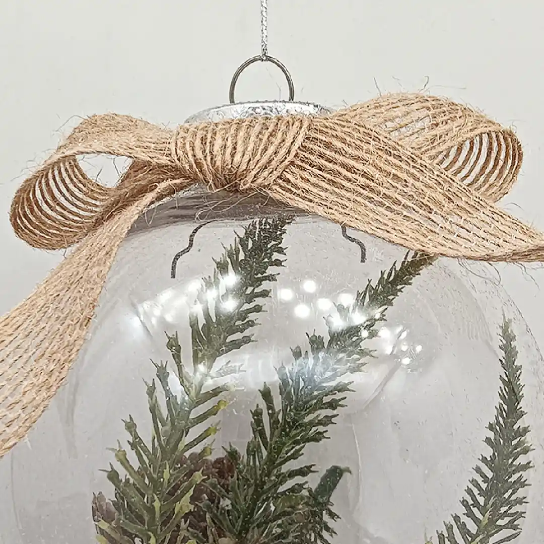 ADORNO NAVIDEÑO PARA ÁRBOL RIPLEY HOME ESFERA TRANSPARENTE NIEVE 10 CM - 2