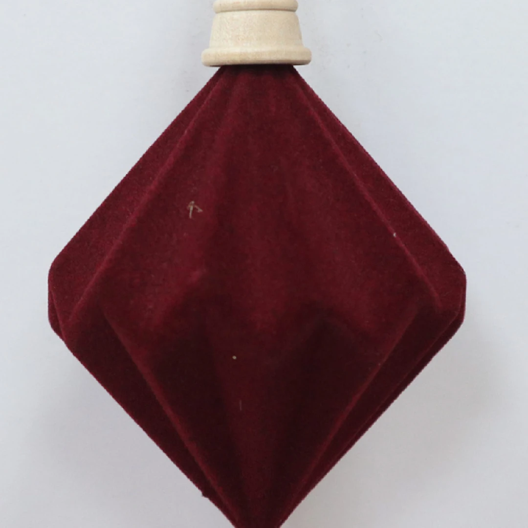 ADORNO NAVIDEÑO PARA ÁRBOL RIPLEY HOME DIAMANTE ACANALADO 17 CM - 2