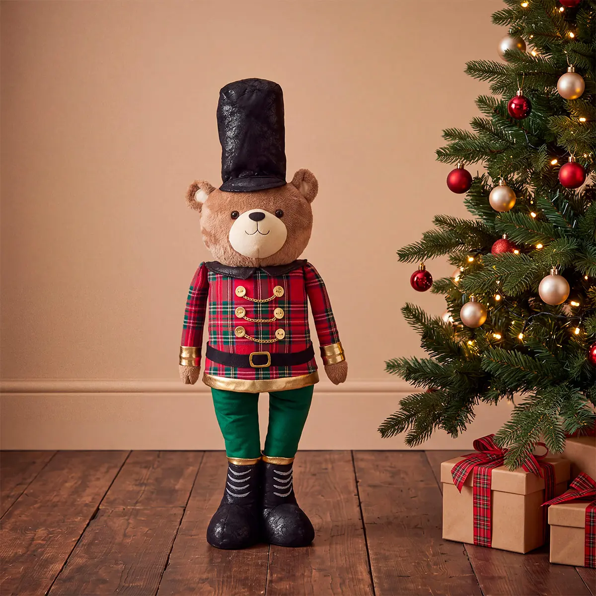 MUÑECO NAVIDEÑO RIPLEY HOME OSO CASCANUEZ 67 CM - 1