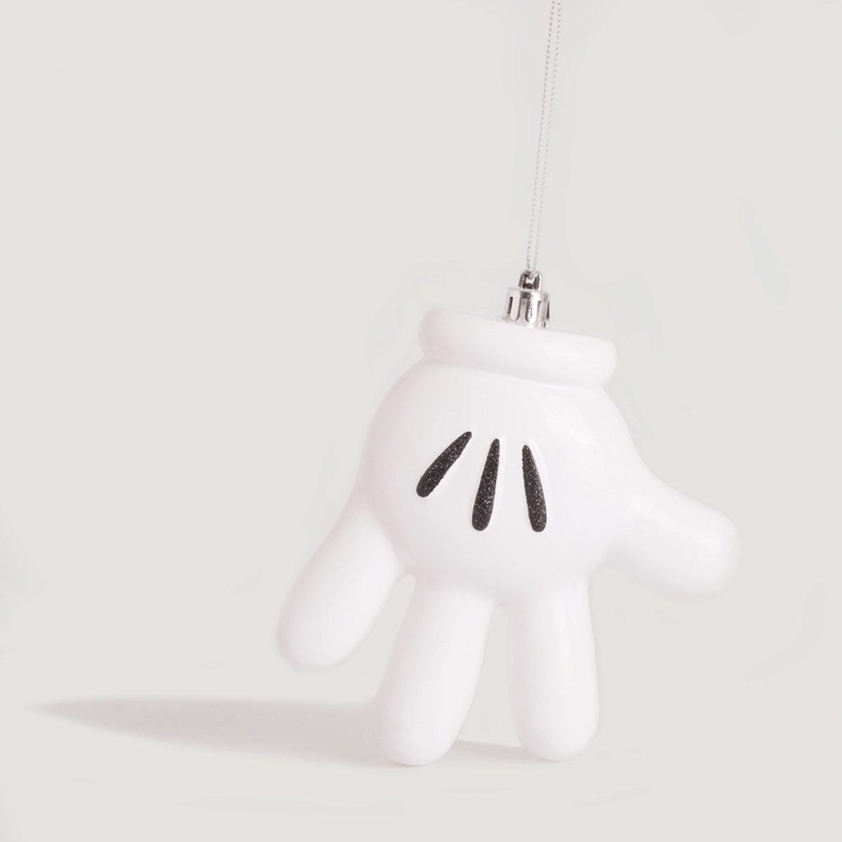 ADORNO NAVIDEÑO PARA ÁRBOL DISNEY GUANTE MICKEY 10 CM - 2