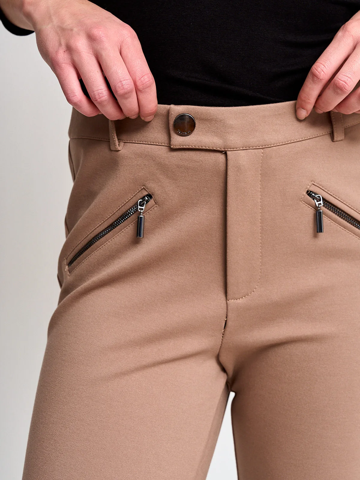 PANTALÓN REGULAR MUJER CACHAREL CLARA - 4