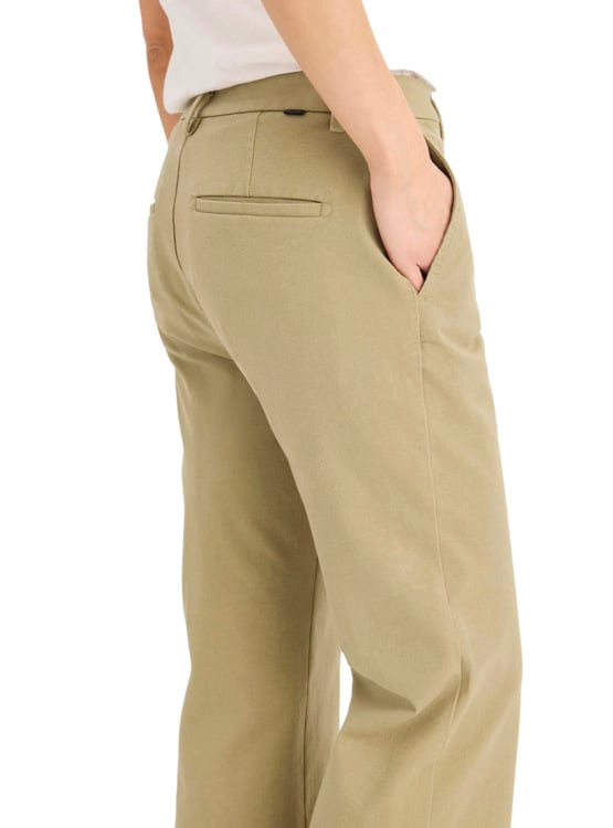 PANTALÓN REGULAR MUJER DOCKERS KICKFLARE TROUSER - 4
