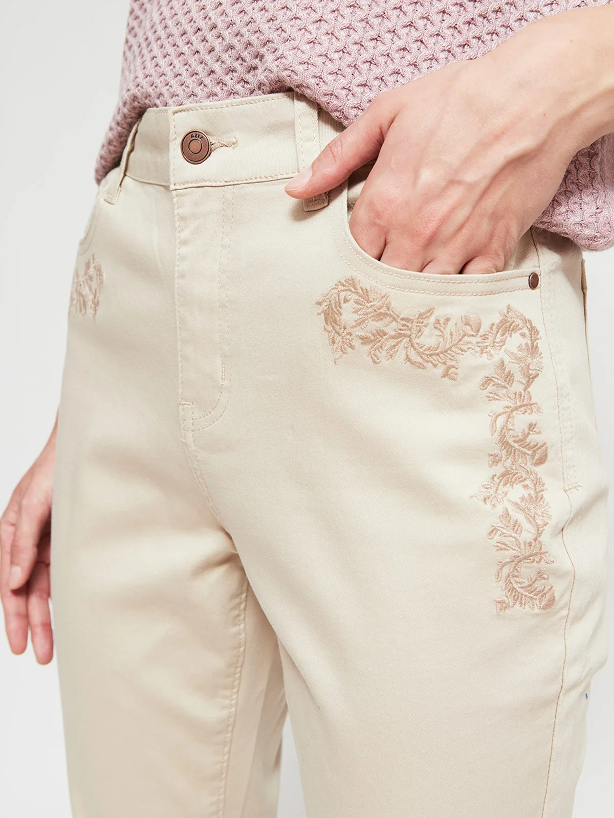 JEANS REGULAR MUJER AZIZ BORDADO - 4