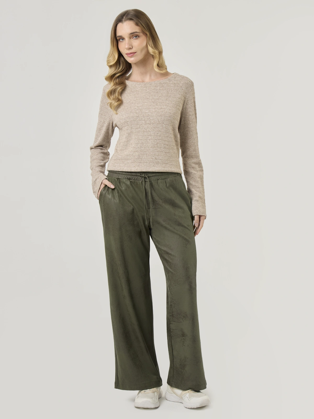PANTALÓN REGULAR MUJER AZIZ SUEDE - 1