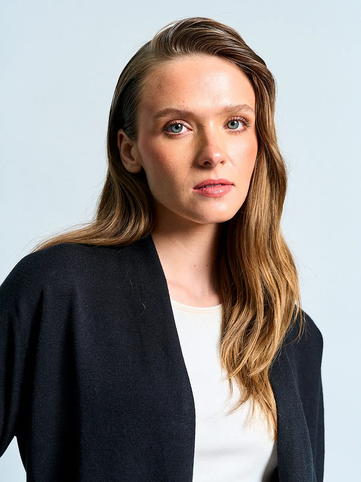 CARDIGAN MUJER AZIZ LÍNEA - 3