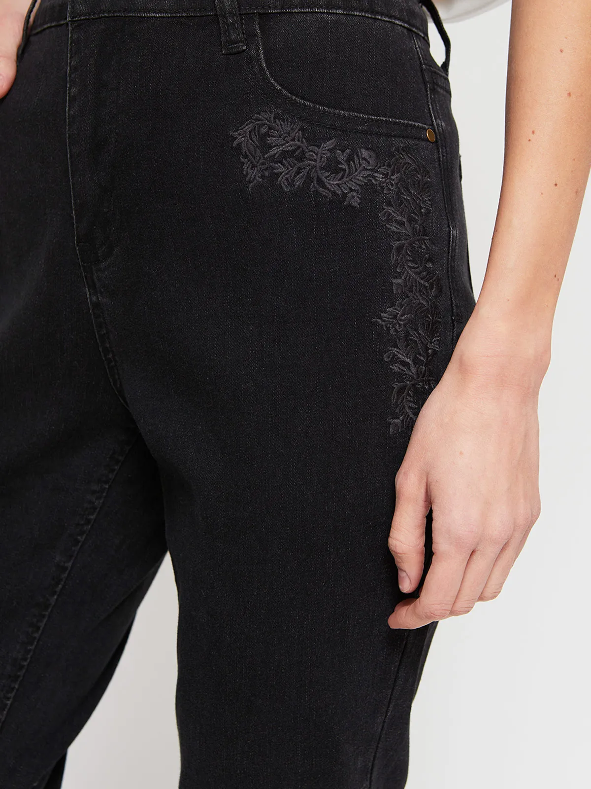 JEANS REGULAR MUJER AZIZ BORDADO - 4