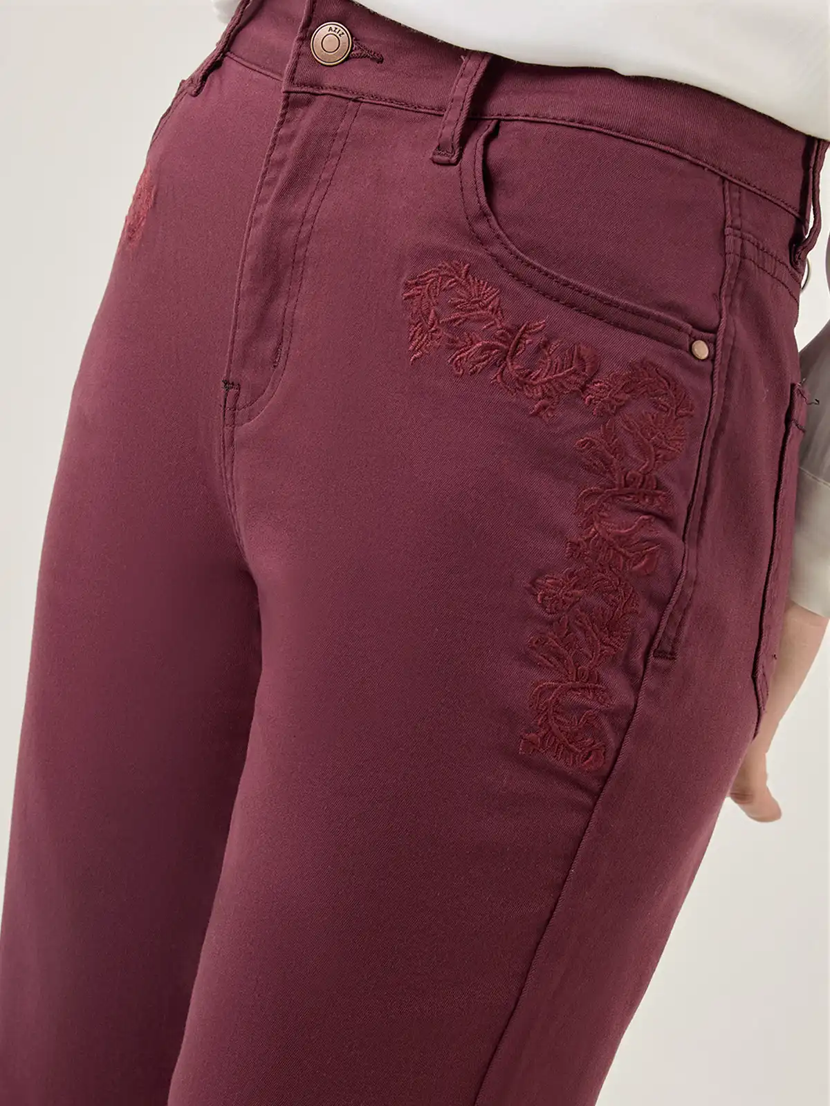 JEANS REGULAR MUJER AZIZ BORDADO - 4