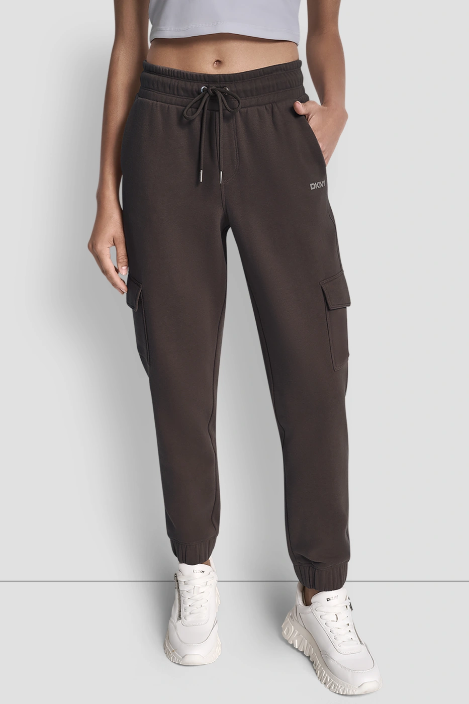PANTALÓN JOGGER MUJER DKNY CHOCOLATE - 1