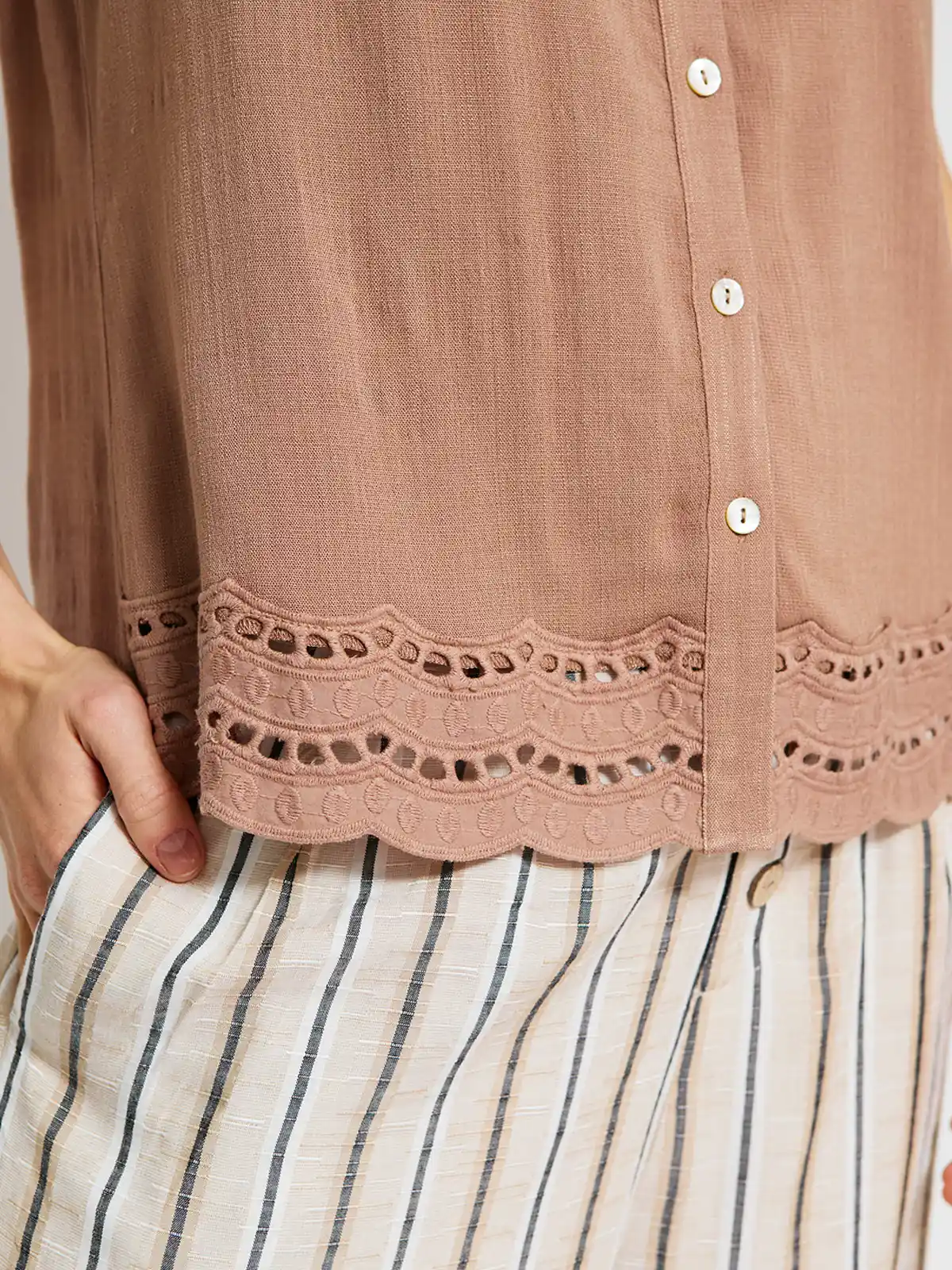 BLUSA SIN MANGAS MUJER NAVIGATA CAMISERA MACRAMÉ - 3