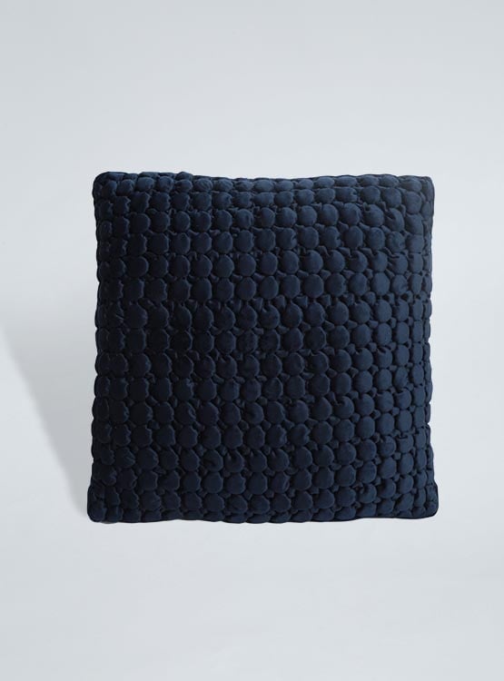 COJÍN RIPLEY HOME VELVET PANAL 45 X 45 CM AZUL MARINO NAVY - 1