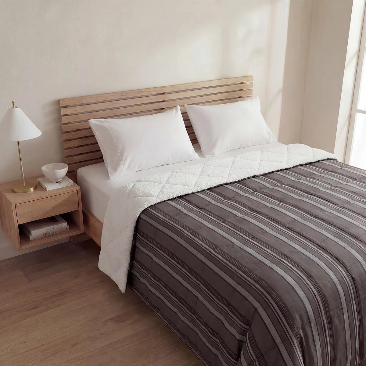 EDREDÓN RIPLEY HOME MICROFIBRA CON SHERPA QUEEN LINEAS - 1