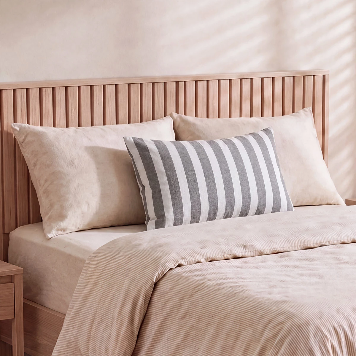FUNDA ALMOHADA RIPLEY HOME EDREDÓN STRIPES 50X90 CM GRIS - 1