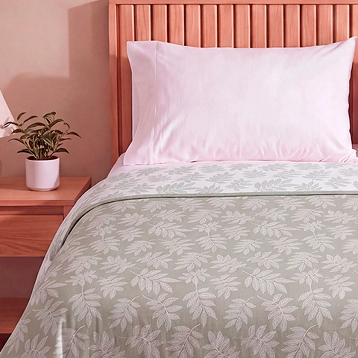 CUBRECAMA RIPLEY HOME JACQUARD QUEEN HOJAS VERDE - 3