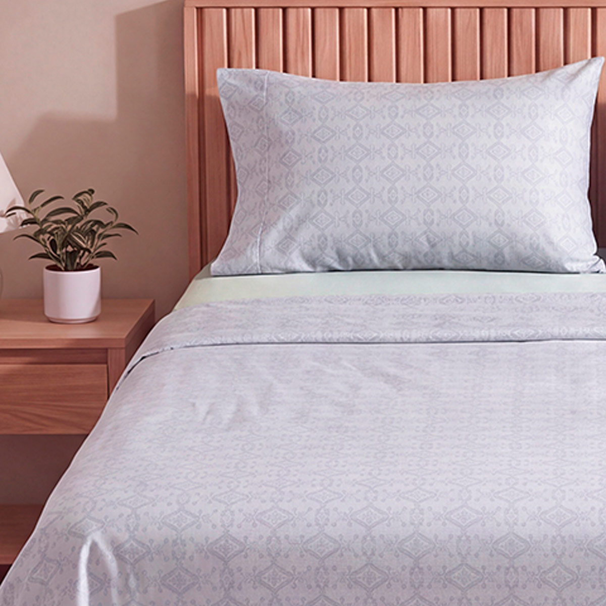SET DE SÁBANAS RIPLEY HOME ESTAMPADA 180 HILOS QUEEN BOTÁNICA ORNAMENTAL - 3