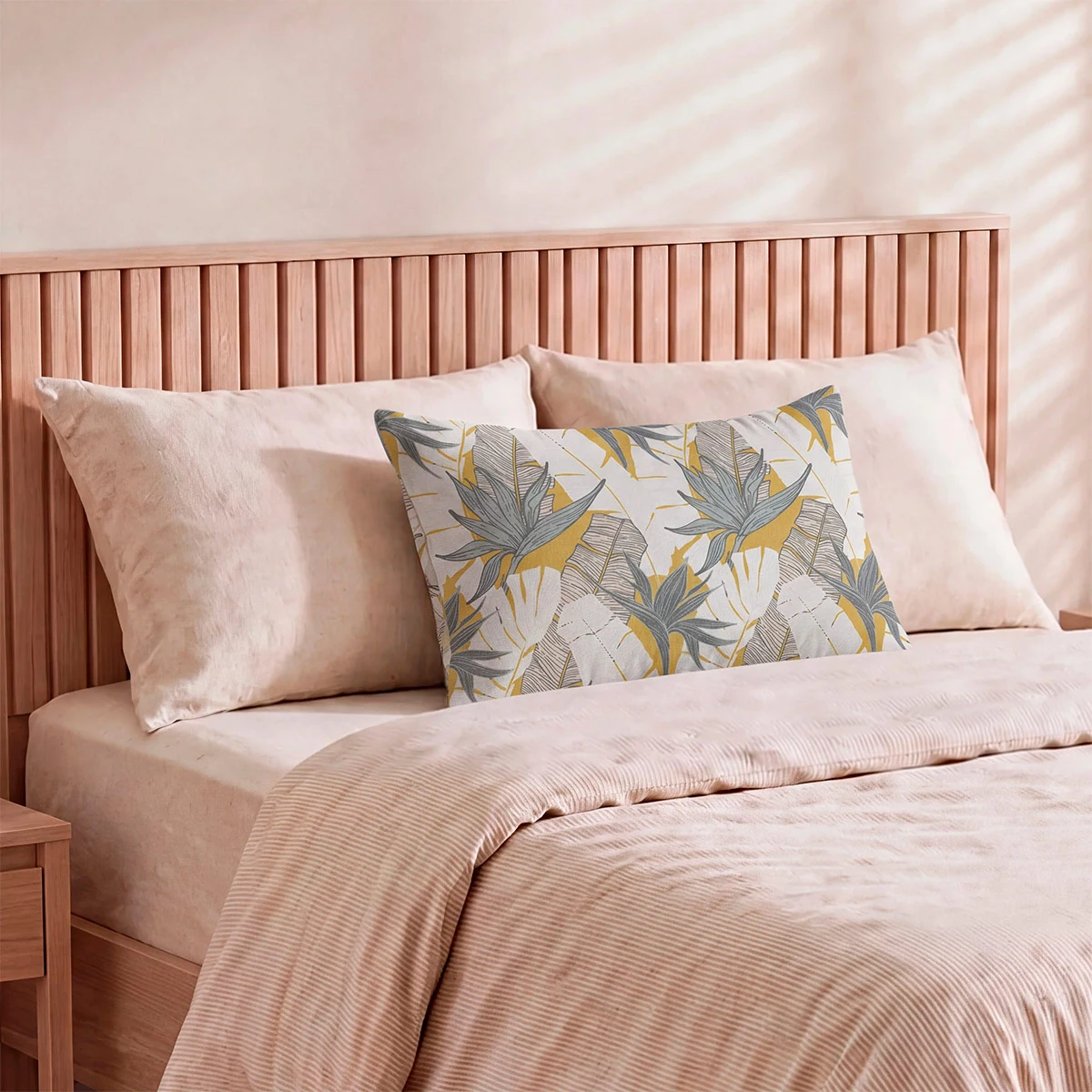 FUNDA DE ALMOHADA RIPLEY HOME EDREDÓN MICROFIBRA 50X70 CM TROPICAL BOTÁNICO - 1