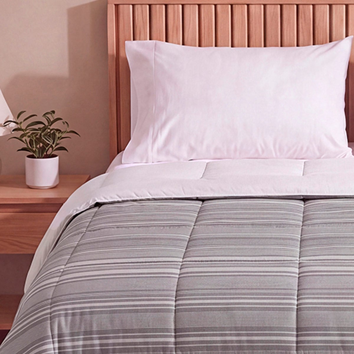 EDREDÓN RIPLEY HOME MICROFIBRA 1.5 PLAZAS URBAN STRIPES GRIS - 3