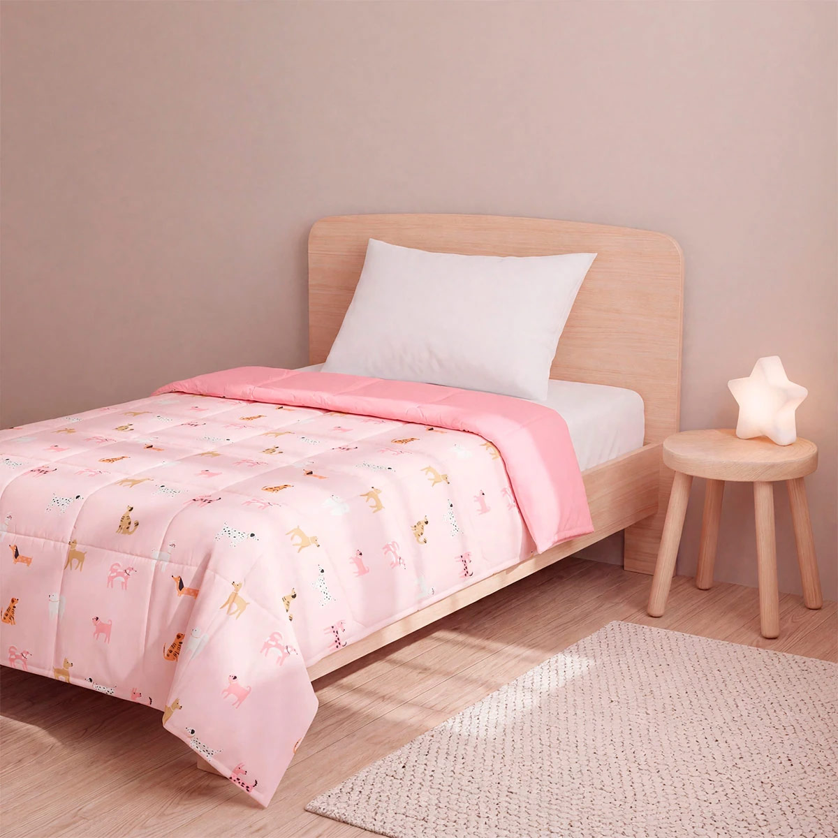 EDREDÓN RIPLEY HOME MICROFIBRA 1.5 PLAZAS PERRITO ROSA - 2