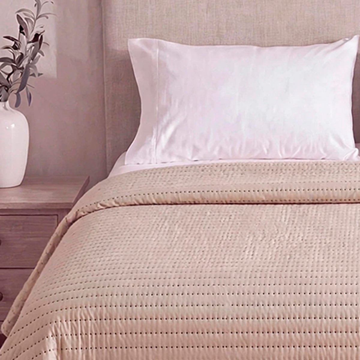 CUBRECAMA MAISON LINETT STITCHING KING BEIGE  - 3