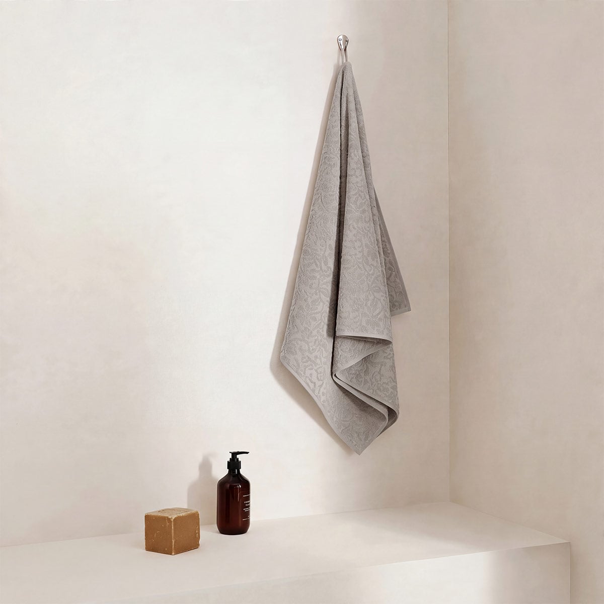 TOALLA DE BAÑO RIPLEY HOME JACQUARD 100X160 CM GRIS  - 1
