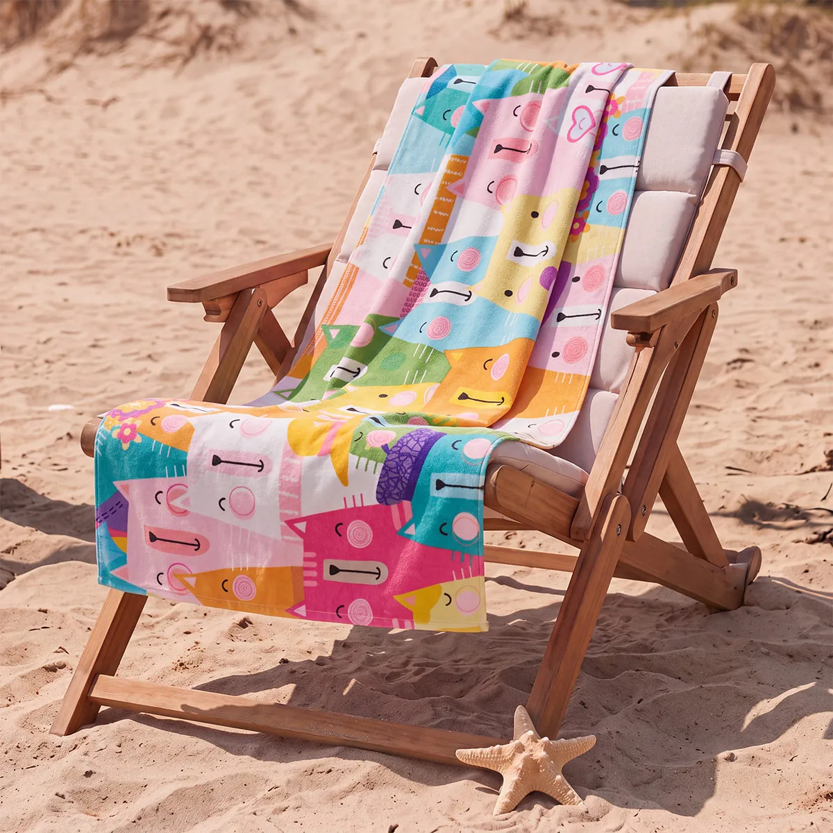 TOALLA DE PLAYA RIPLEY HOME GATITOS VELOUR ROSADO - 1