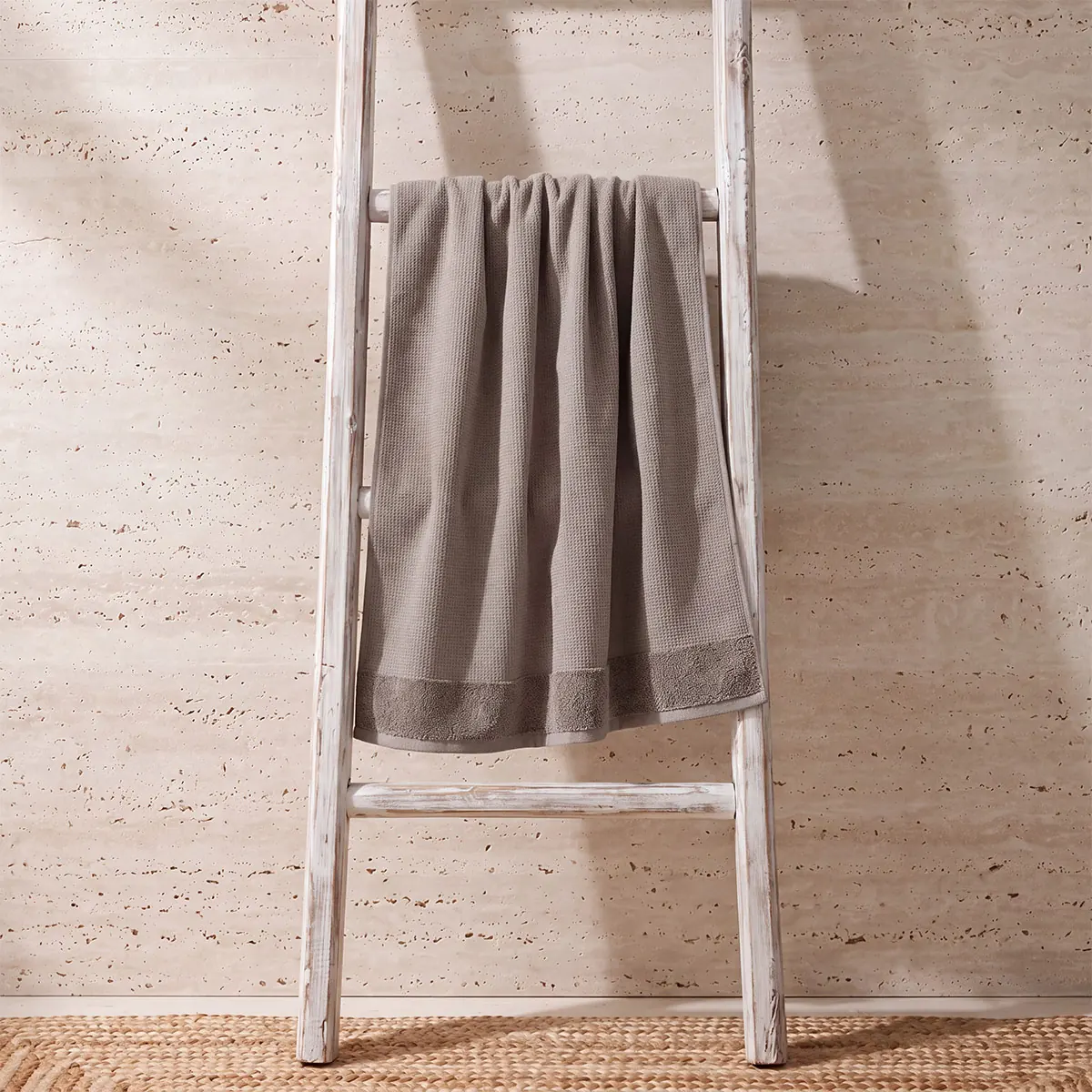 TOALLA DE BAÑO RIPLEY HOME WAFFLE 100X160 CM ARENA - 1
