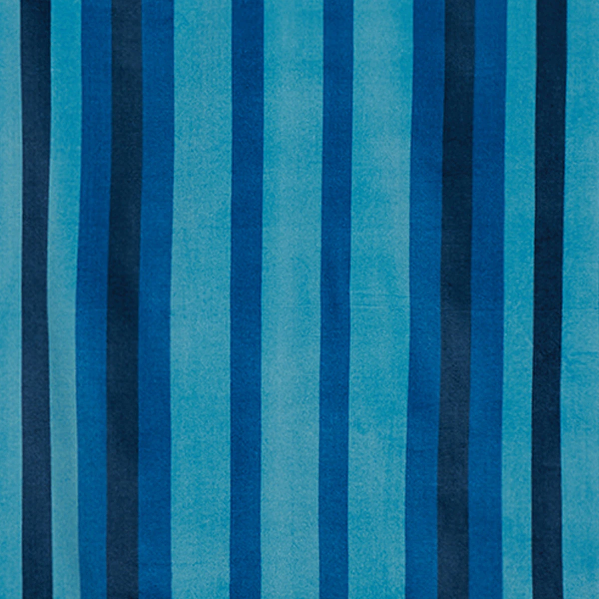 TOALLA DE PLAYA RIPLEY HOME VELOUR LÍNEAS OSCURAS AZUL - 5