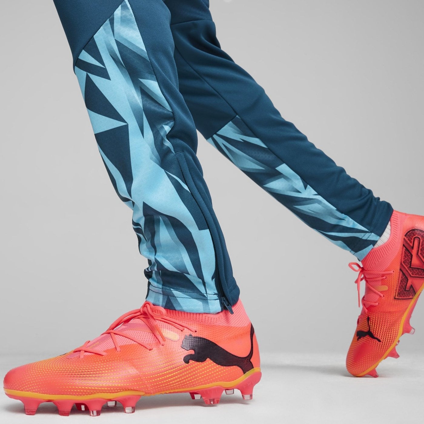 Ripley - ZAPATILLAS HOMBRE PUMA FÚTBOL PASTO SINTÉTICO CORAL 107715 03