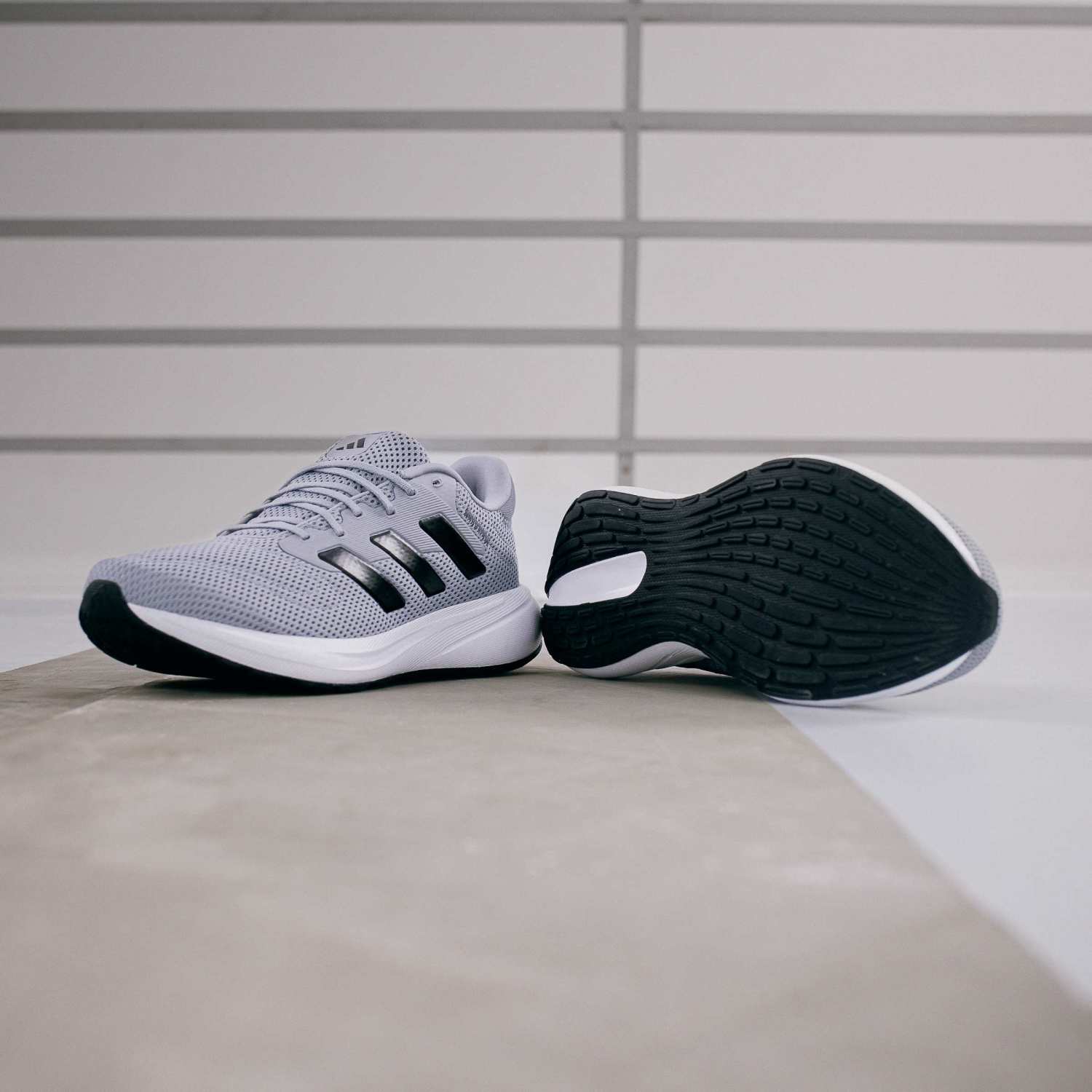 ZAPATILLAS UNISEX ADIDAS RUNNING RESPONSE RUNNER - 6