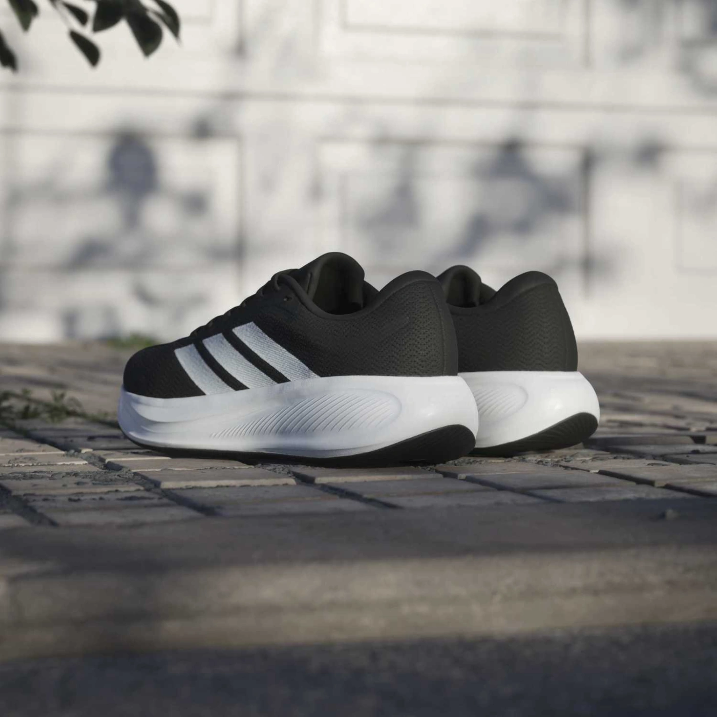 ZAPATILLAS HOMBRE ADIDAS RUNNING NEGRO RESPONSE RUNNER 2 - 12