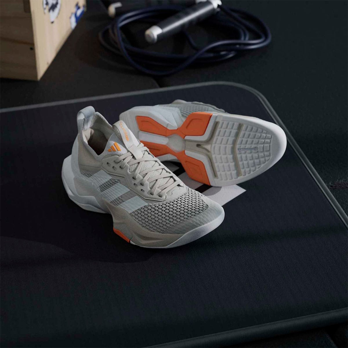 ZAPATILLAS MUJER ADIDAS CROSS TRAINING GRIS RAPIDMOVE ADV 2 - 7