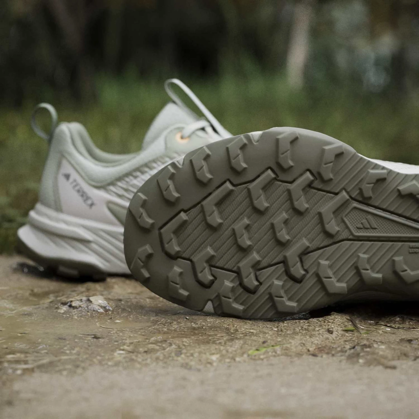ZAPATILLAS MUJER ADIDAS TREKKING VERDE TRACEFINDER - 9