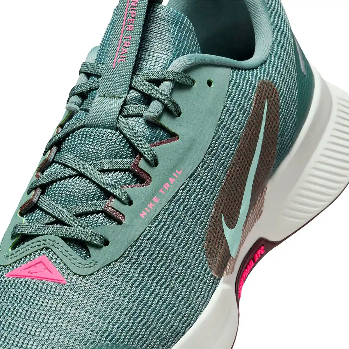 ZAPATILLAS HOMBRE NIKE RUNNING VERDE NIKE JUNIPER TRAIL 3 - 4