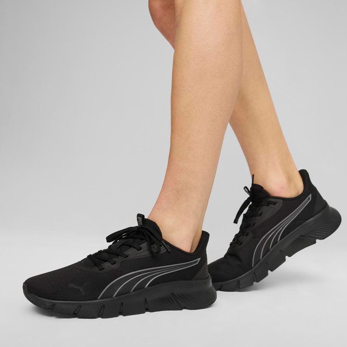 ZAPATILLAS MUJER PUMA RUNNING NEGRO FLEXFOCUS LITE MODERN - 2