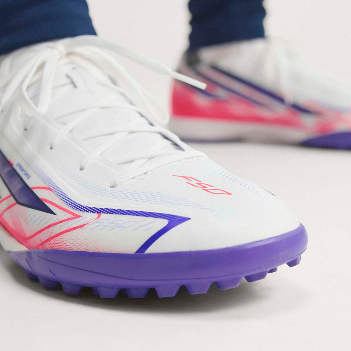 CHIMPUNES HOMBRE ADIDAS F50 HYPERFAST LEAGUE PASTO ARTIFICIAL - 4