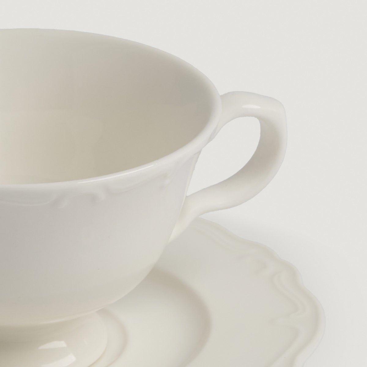SET X4 TAZAS RIPLEY HOME CLASSIC COLLECTION CON PLATO BLANCO - 3