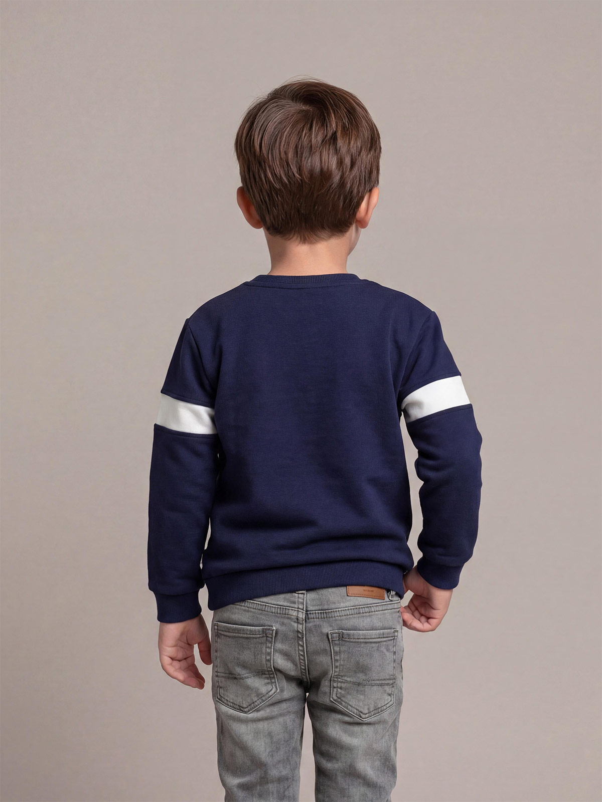 POLERA CON CANGURO CORTE NIÑO HARVEST - 2