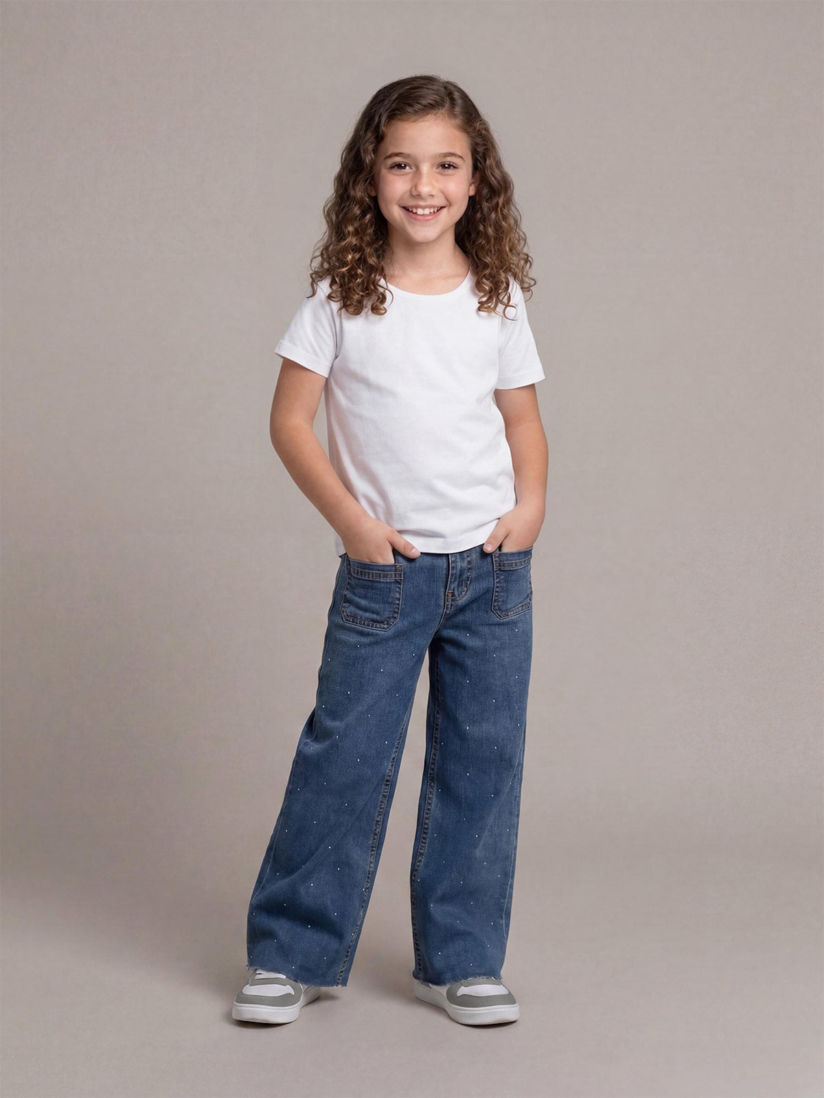 JEAN CON APLICACIÓN STUDS NIÑA HARVEST - 1